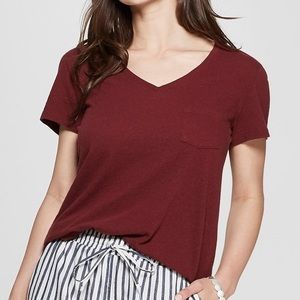 4 universal thread v-necks